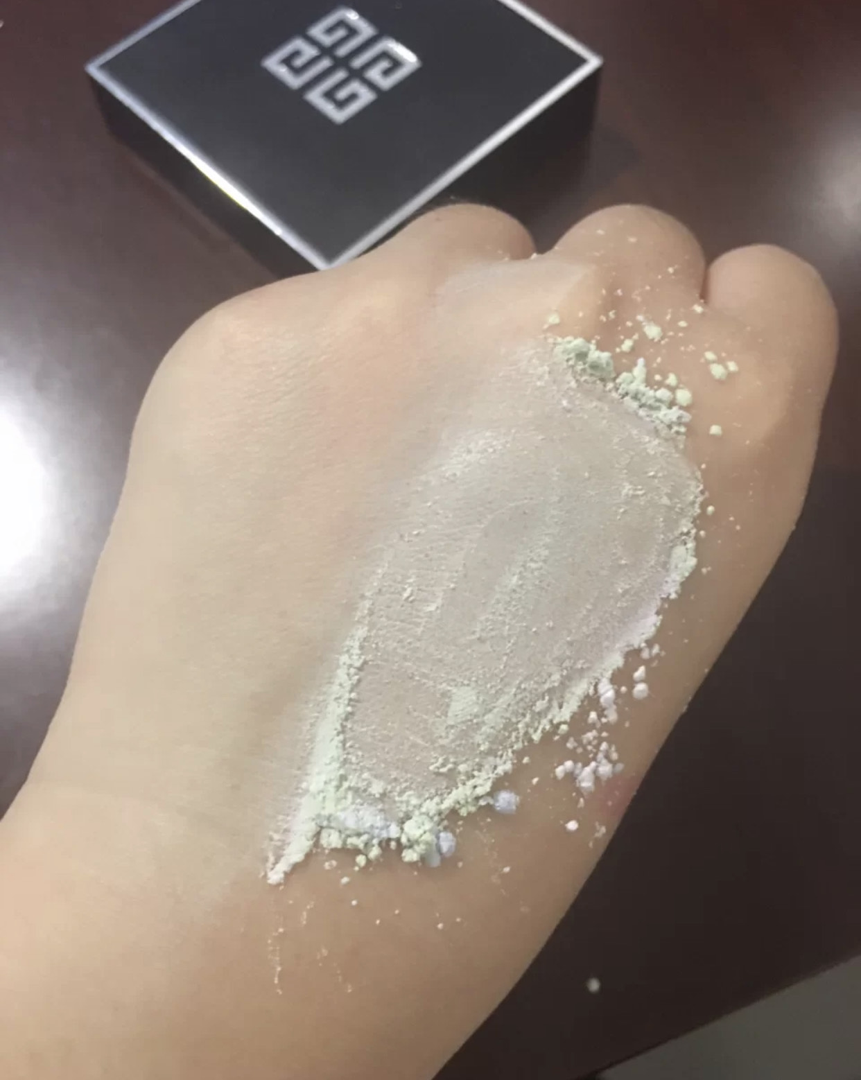 纪梵希散粉丝芙兰版,大牌散粉不踩雷推荐