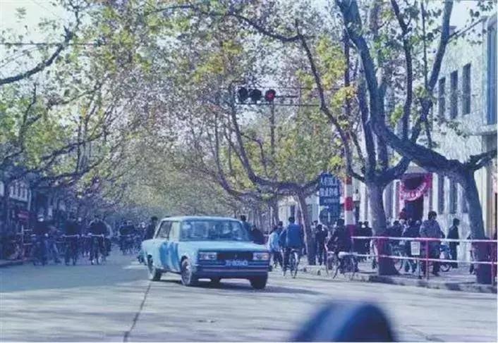 芜湖市中山路,安徽芜湖中山路步行街