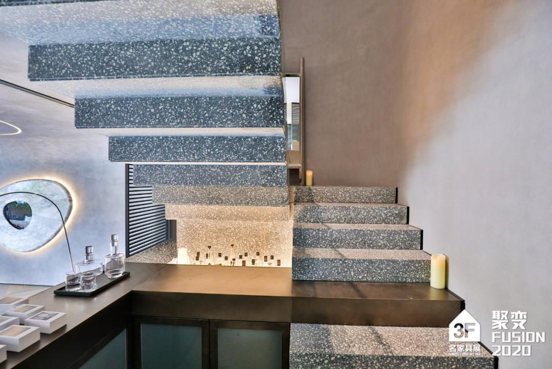 成品家具品牌做整装,成品家具企业转型做定制