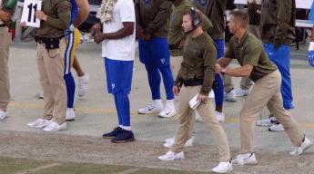 这可能是整个体育圈最扯的工作……