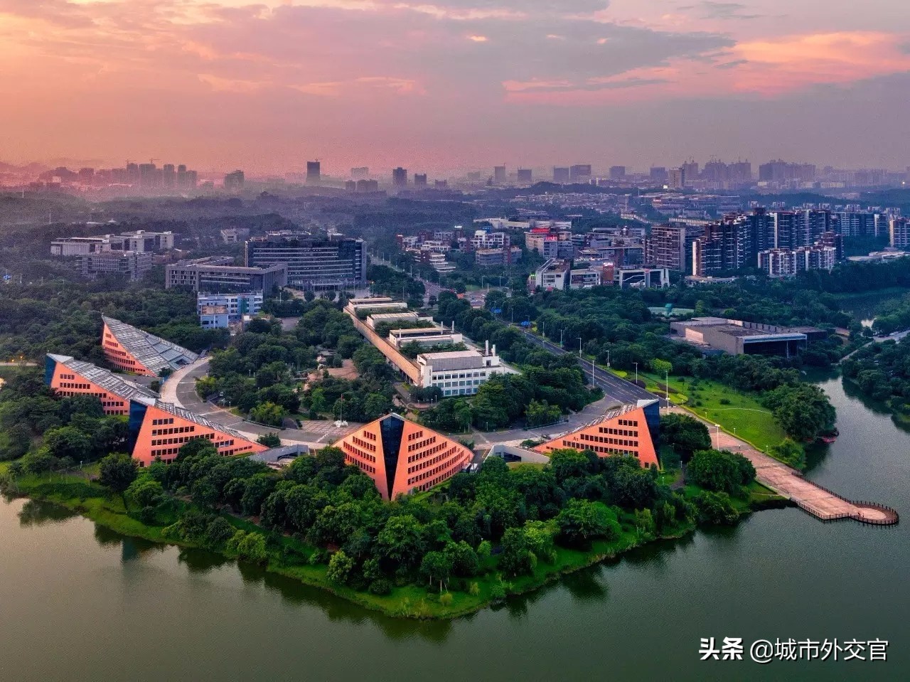 东莞松山湖什么时候发展起来的,东莞松山湖区怎么样