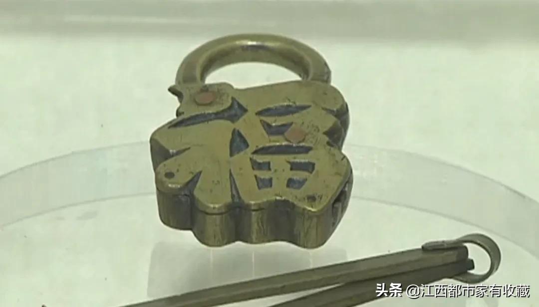 看，惊艳了时光的花旗锁