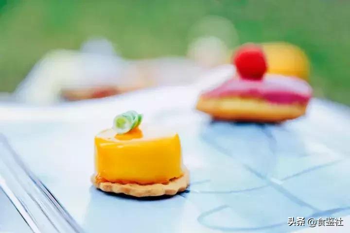 走走带你去看沿途的风景,深藏于魔都高端酒店里的下午茶