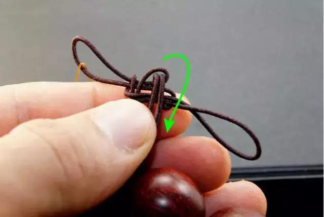 手串伸缩加珠绳打结法,单绳一珠一结打结法