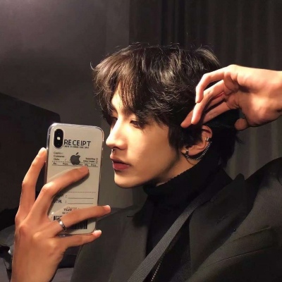 高冷男生头像二次元,高冷男生头像