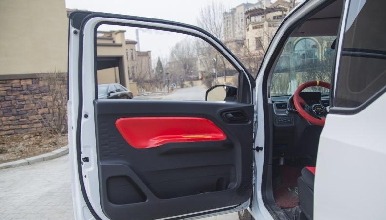 宏光mini车主潮改秀,最低配宏光mini改装最佳案例