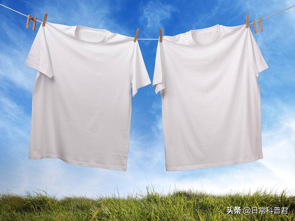 腋下出汗衣服有异味,穿纯棉的衣服出汗就会有异味