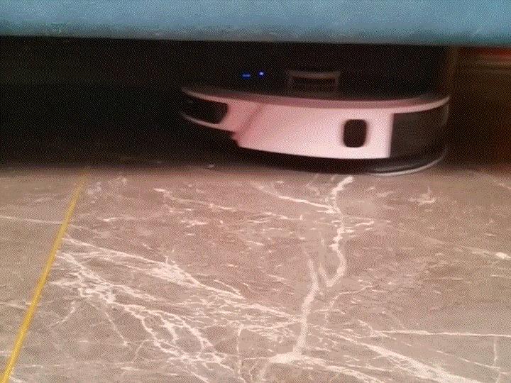 美的性价比超高的扫地机器人,有颜值的千元机