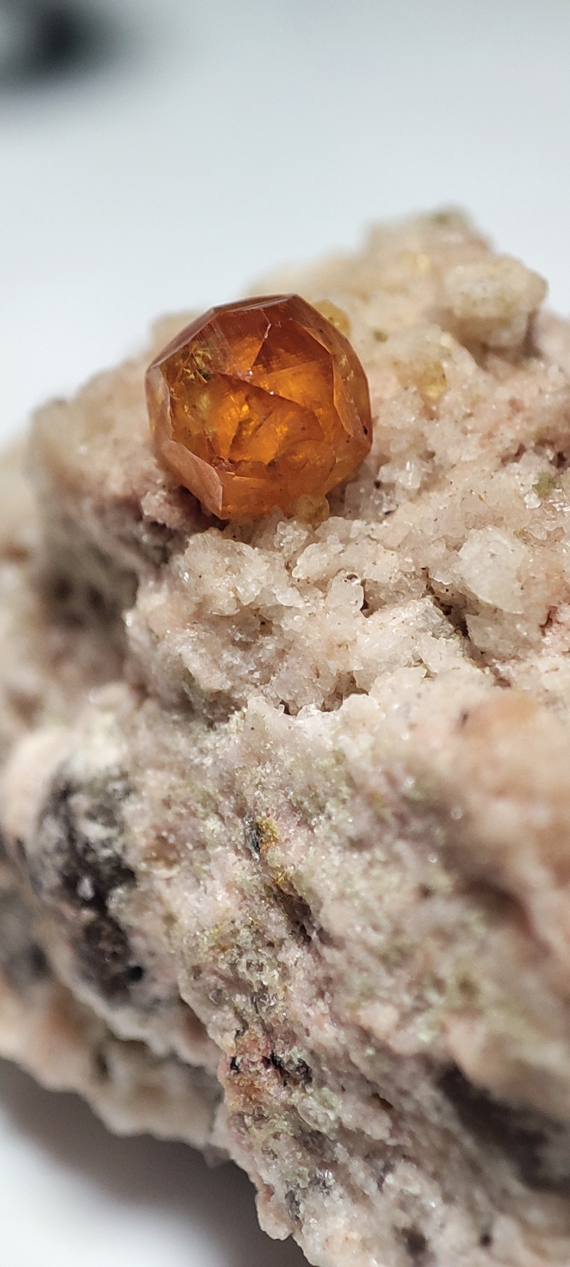 石榴石——不能吃的“石榴籽”