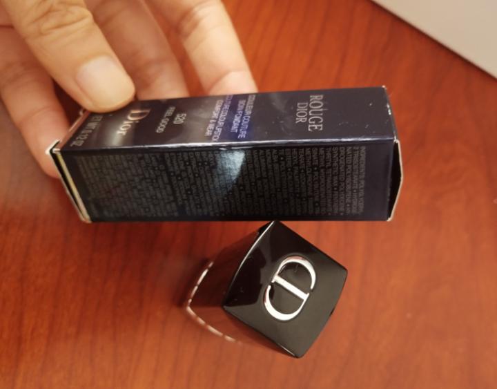 一支口红用三个月就用完了,一支口红用好久