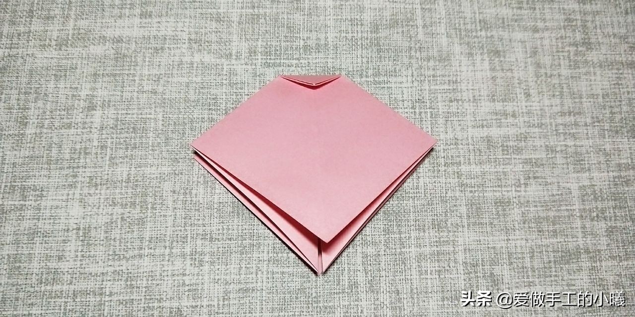 儿童折纸简单手工幼儿园蝴蝶结,蝴蝶结手工折纸超简单正方形纸