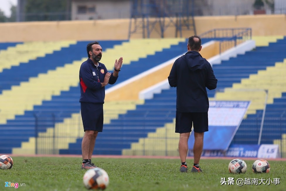 越南外籍足球教练,越南足球球员职业生涯