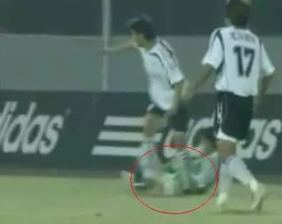 史话中超:京鄂的伤孰之过?名将被喷球霸一人仍在蹲号子