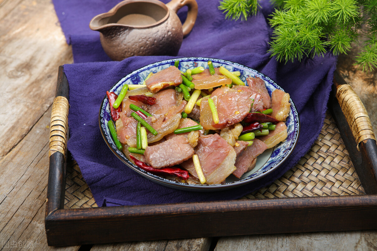 炒蒜苔过不过水,炒蒜苔总是不咸怎么办