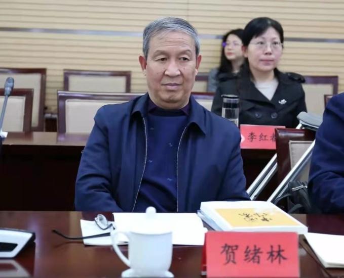 身残志坚的大写人生——记北京奥运会、全国十四运火炬手、著名作家贺绪林