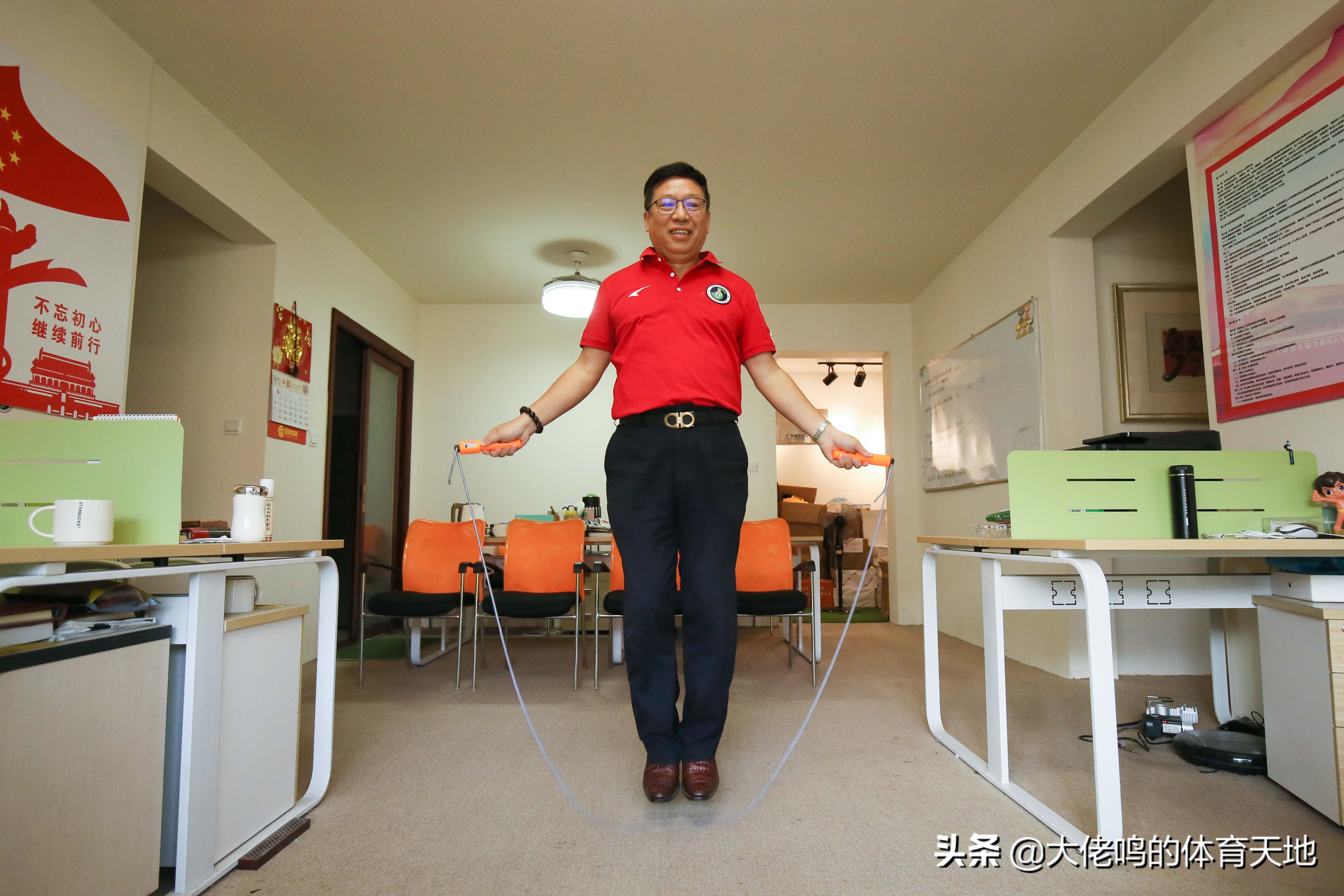 五哥球场,五哥评球