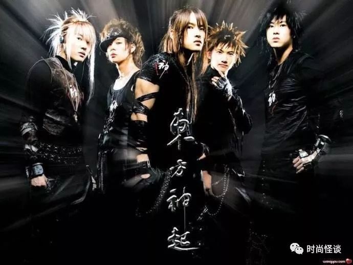 爆款明星发型,明星奇怪发型