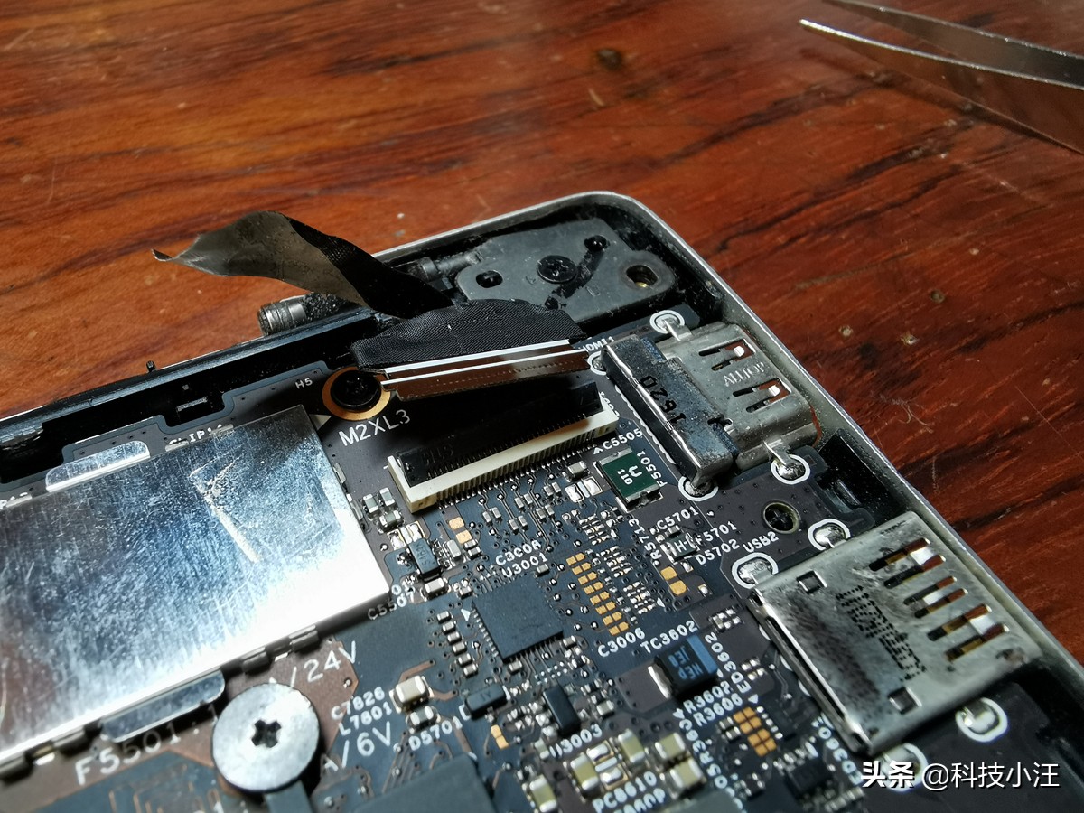 用了六年的笔记本黑屏,小米笔记本屏暗维修
