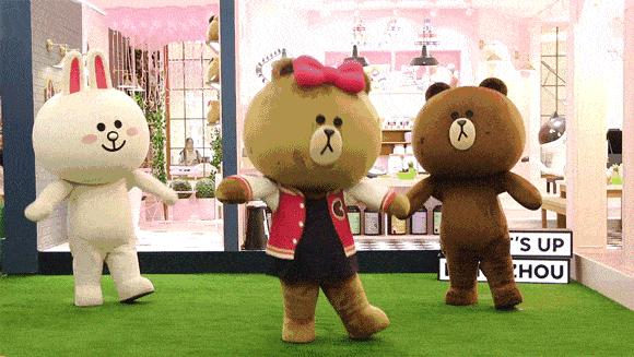 王炸跨界IP奶茶店——布朗熊与可妮兔来红唐了