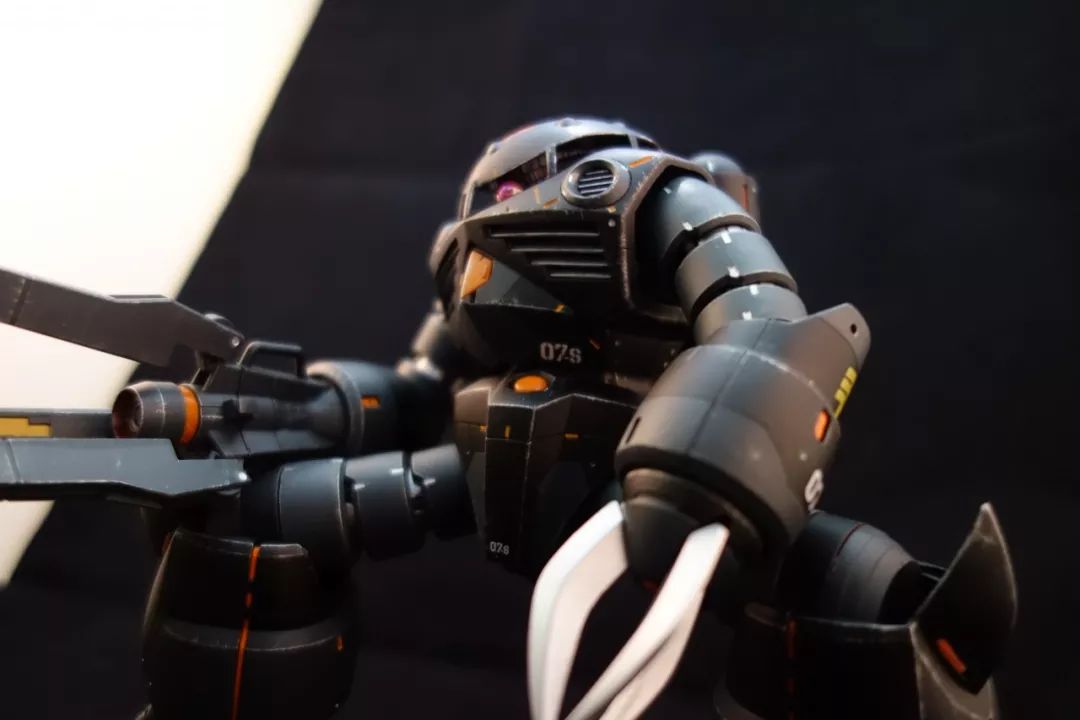 魔蟹带上电磁炮料你阿姆罗也不敢动