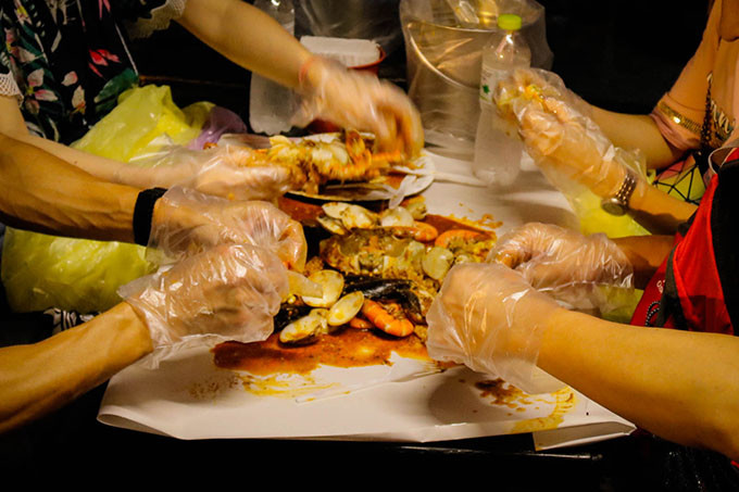 曼谷joddfairs夜市水果西施,曼谷滨河夜市和考山路夜市哪个好