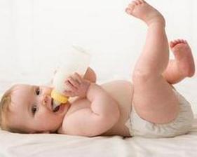 奶粉怎么挑才靠谱？不同阶段的奶粉怎么选？看这篇就够了