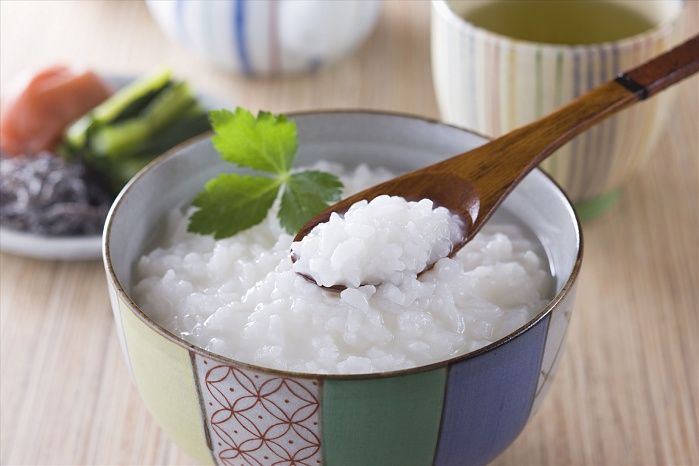 小狗拉稀带有水,小狗拉稀可以吃葡萄糖水吗