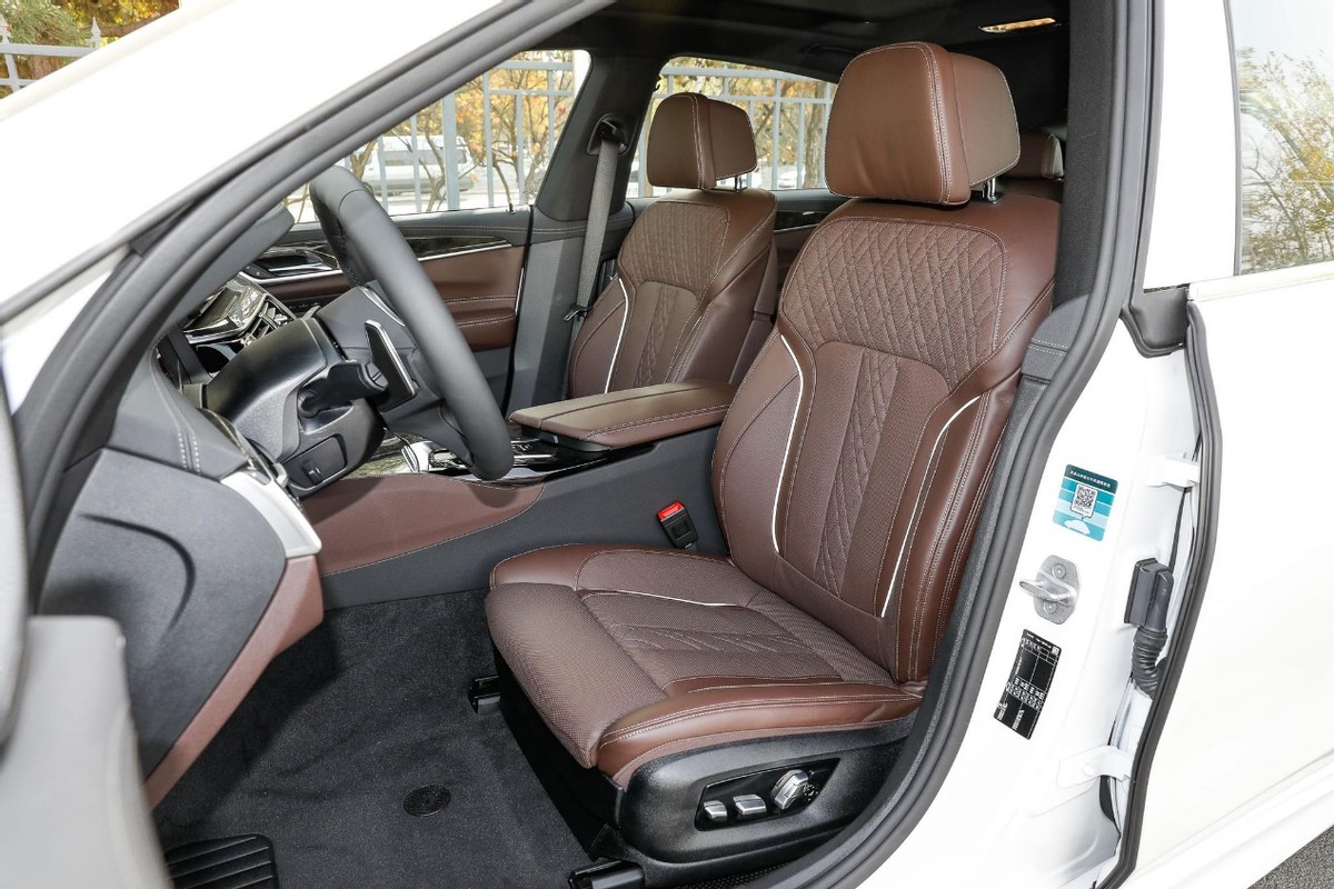 试驾宝马6系gt630油耗,试驾宝马gt6系2020款