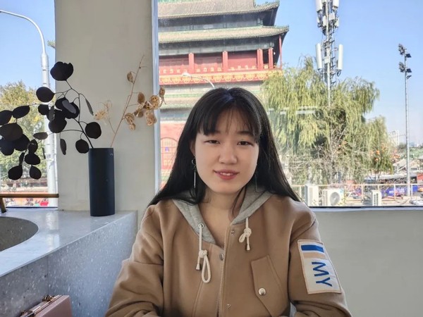 贫困女孩被资助5年只考上三本,河南贫困山区的孩子奖状