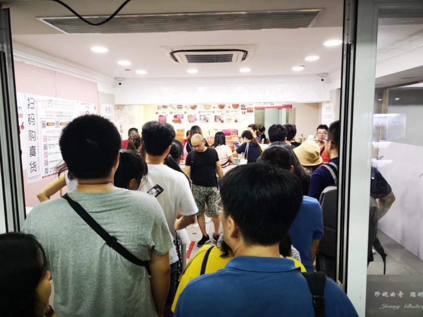 为什么香港的特产是小熊饼干,去香港必买的小熊饼干