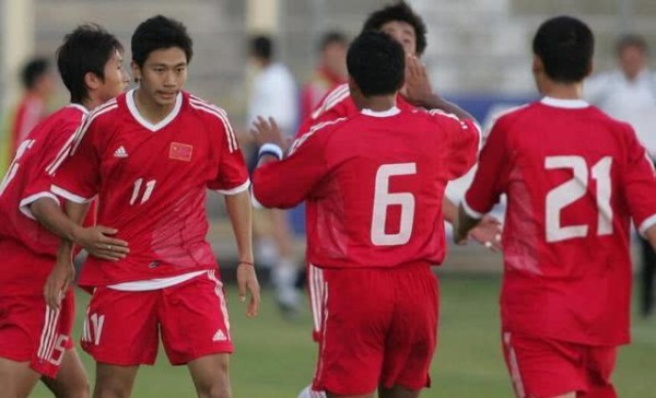 这才是中国足球最精彩的比赛,2005中国足球2比3败德国