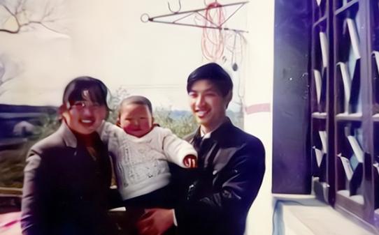 被亲生父母遗弃女博士,女博士被收养24年节目