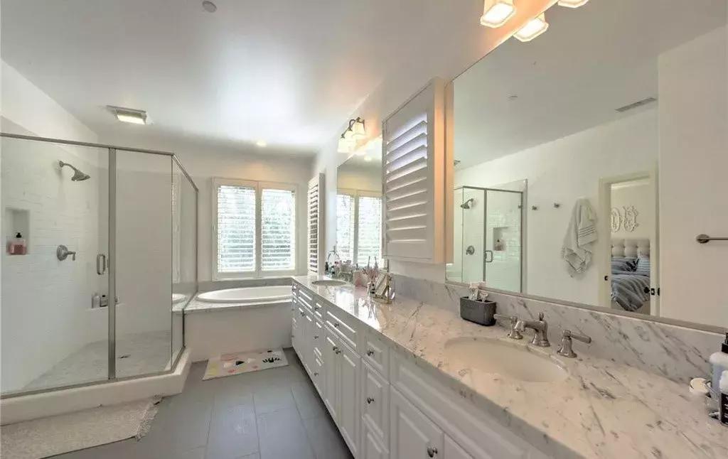 含泪剁手，说说我住尔湾光谱中心附近的物质生活