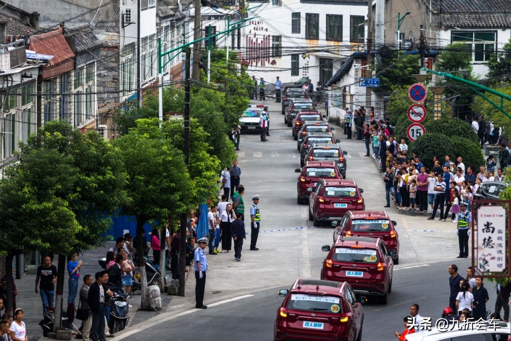 韩红奶奶节目上说的话,韩红和奶奶的感人故事