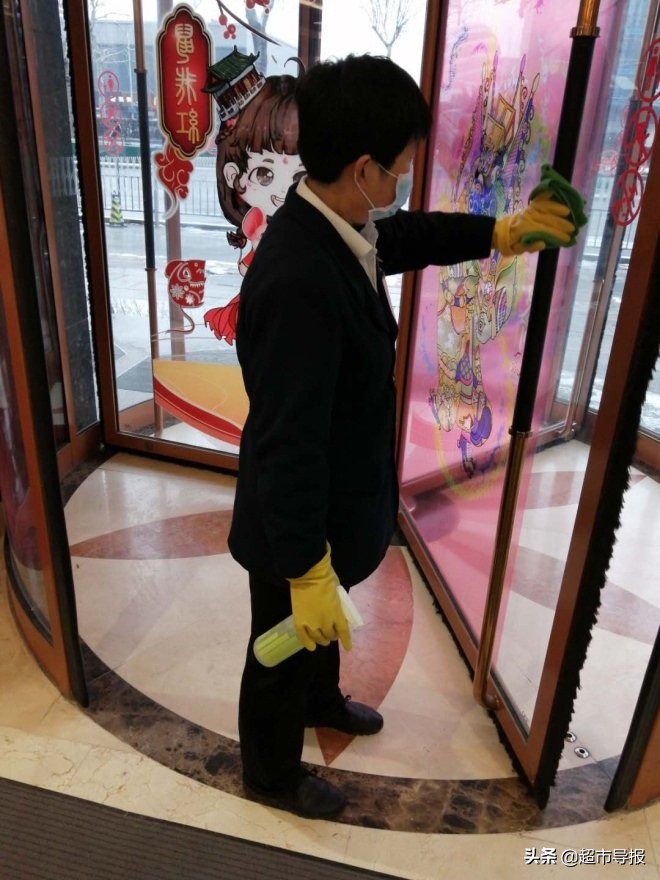 北京双安商场六大举措打好防疫阻击战