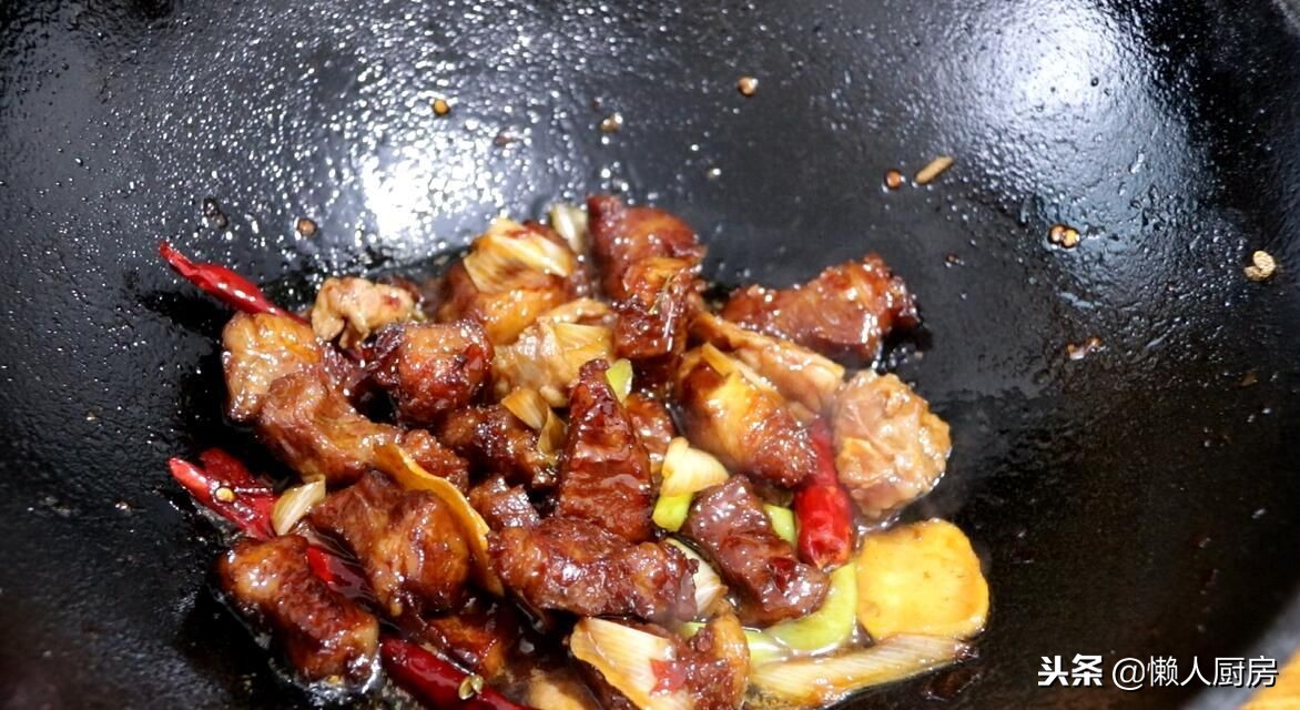 好吃牛肉面的做法大全,吃红烧牛肉面的正确吃法