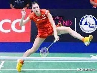 打羽毛球肘关节受伤该如何处理,羽毛球和网球哪个更容易受伤