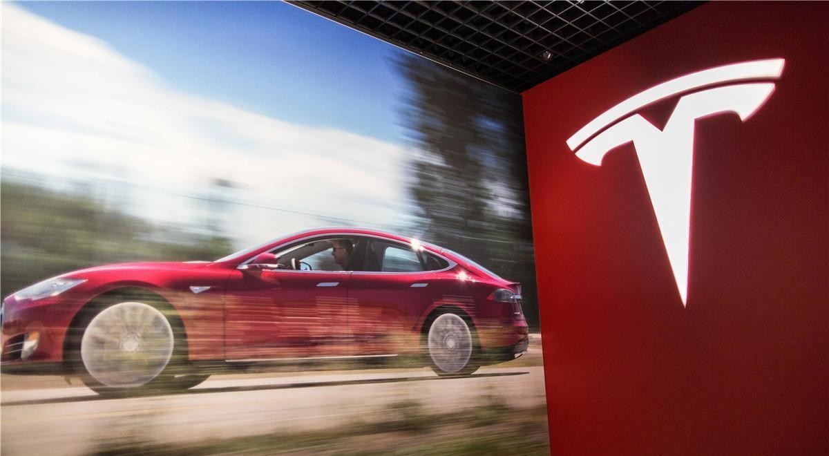 赫兹订购特斯拉,赫兹租车披露出售电动车计划