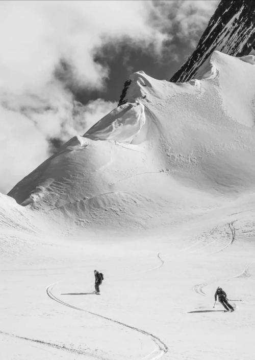单板还是双板怎么选择,滑雪板选单板还是双板