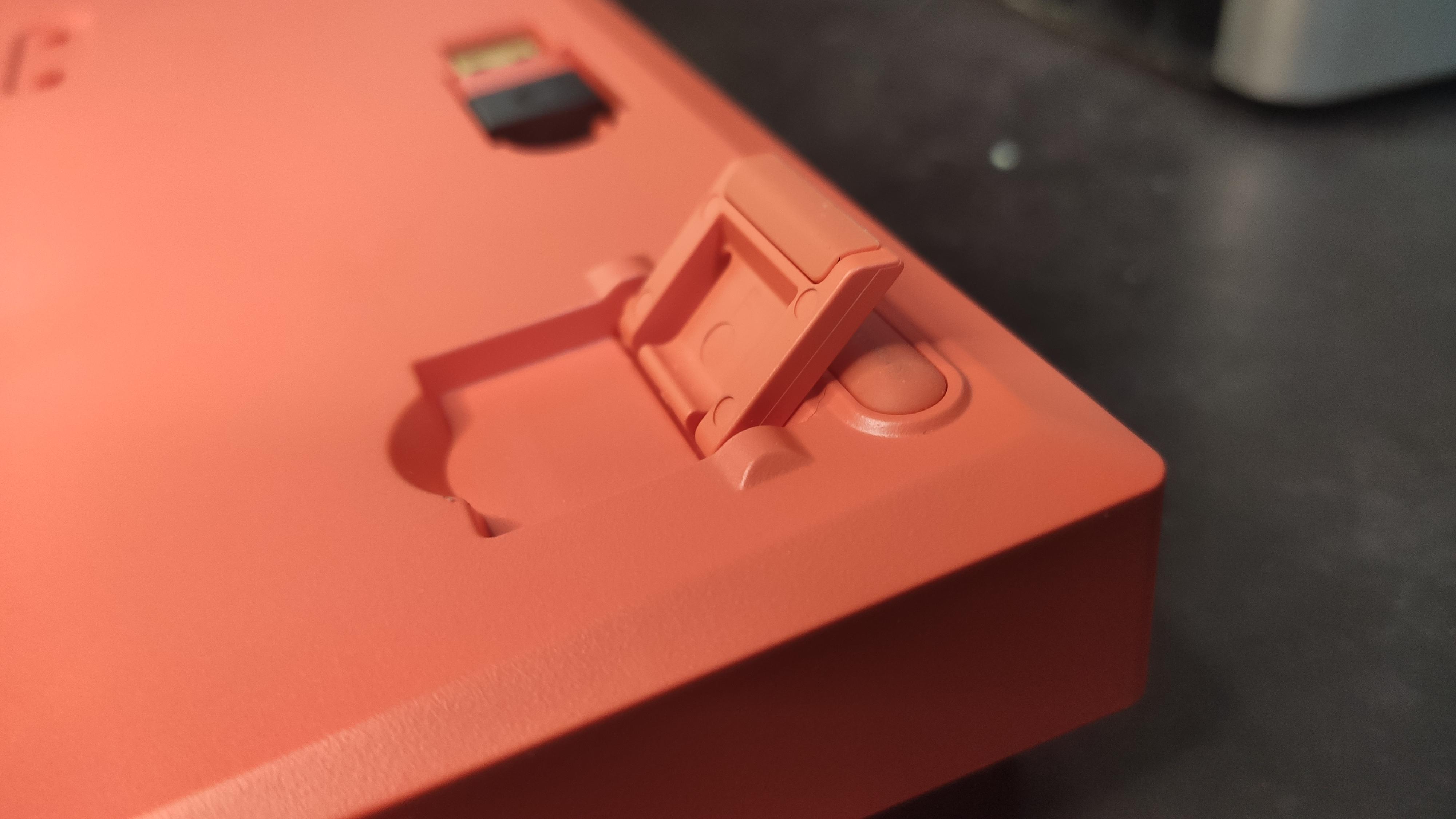 定价飘了？其实是真值！黑峡谷三模68键机械键盘Box初代号评测