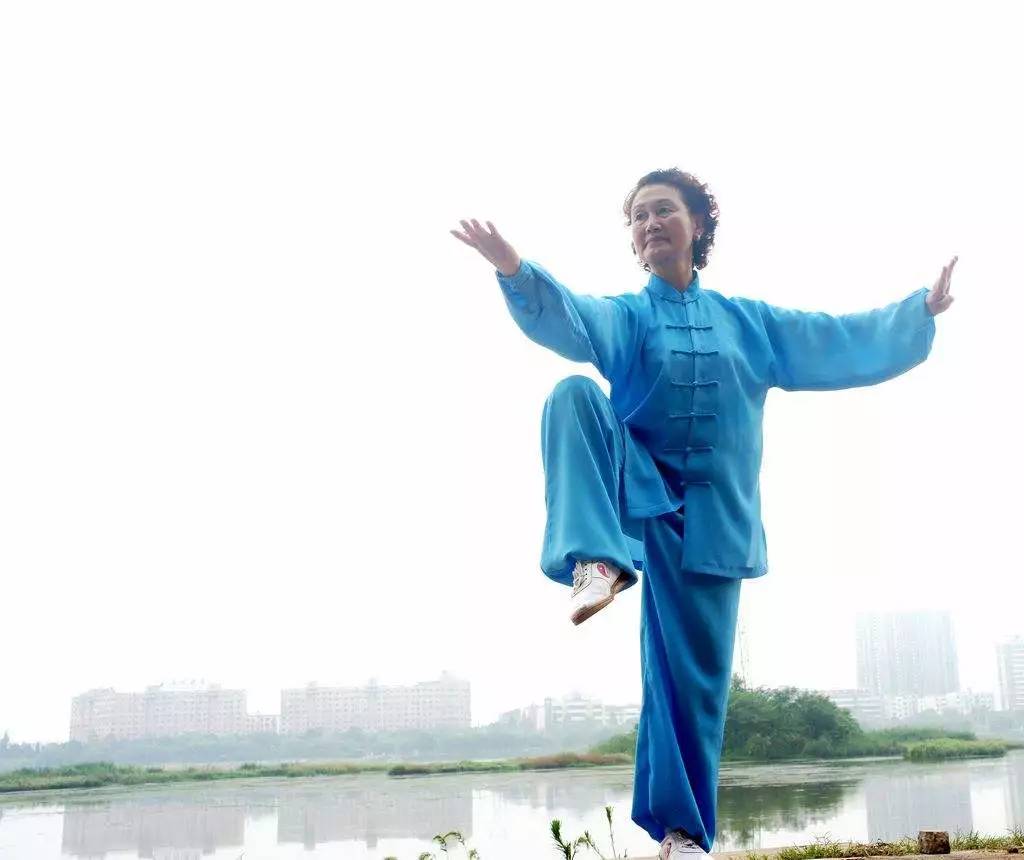 为什么练拳站不稳,练拳时如何平稳发力