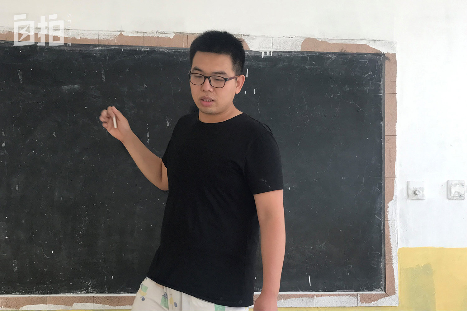 程序员35岁当小学老师,程序员回县城当老师怎么样