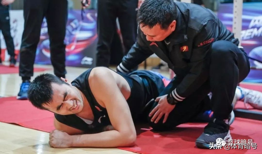 打篮球后膝盖疼痛如何缓解,缓解打篮球后腰部疼痛的最佳动作