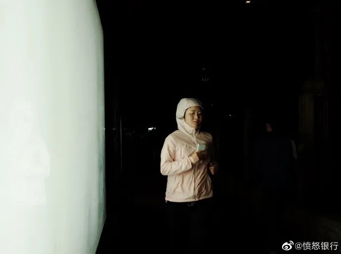 ​城市缝隙里的「业余人类观察家」