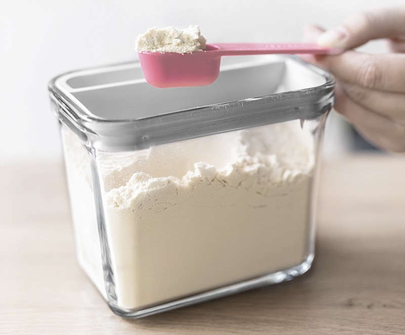 养孩子奶粉怎么选择,养娃省钱攻略婴儿