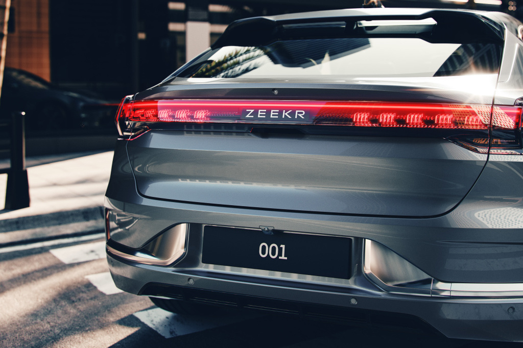 入门即巅峰选长续航双电机WE版就够了极氪001购车手册