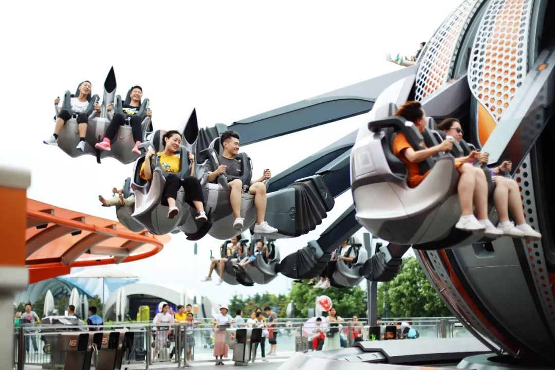 暑假两个人去北京五六天2000够吗,暑假两个人去青岛多少费用