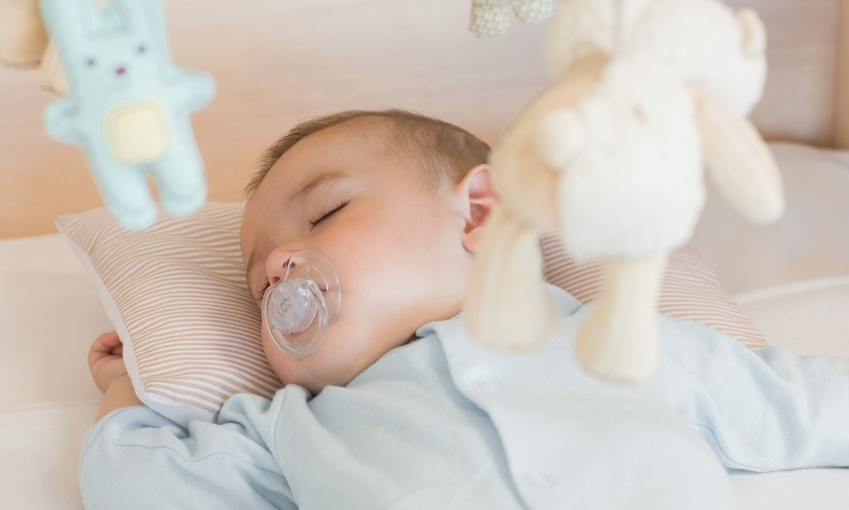 1-3岁宝宝睡眠规律,1岁宝宝的睡眠规律