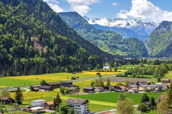 瑞士人都很有钱为何不会通货膨胀,瑞士人富得流油