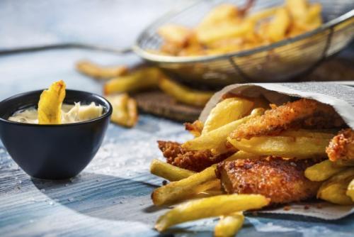 宝宝生病应该多吃还是少吃,宝宝生病忌口食物一览表